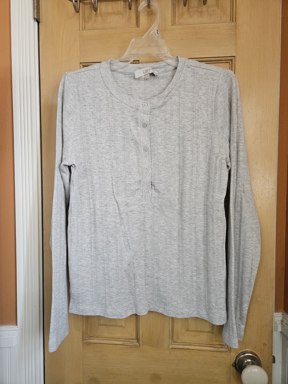 LOFT Light Gray Long-Sleeve Ribbed Henley